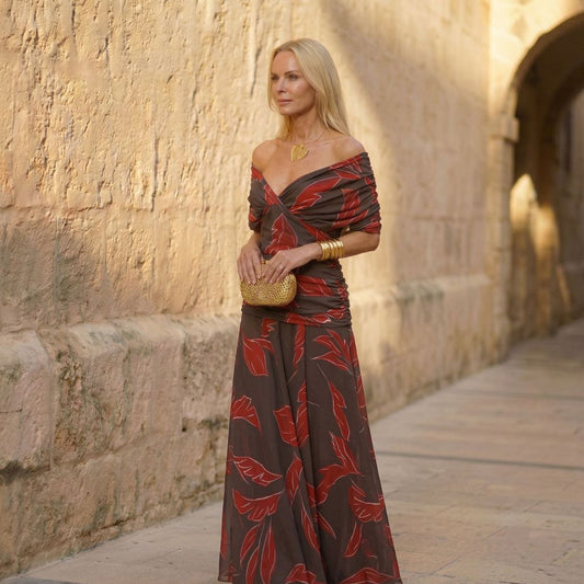 Poppy - Vestido Elegante con Hojas