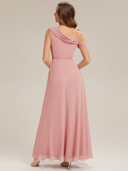 ELIANA™ | Vestido largo asimétrico de un hombro con corte en A y detalles plisados