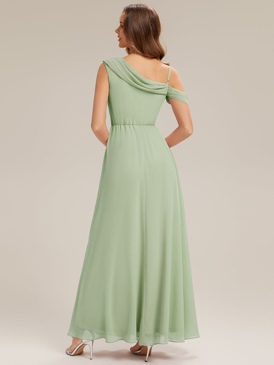ELIANA™ | Vestido largo asimétrico de un hombro con corte en A y detalles plisados