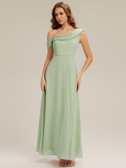 ELIANA™ | Vestido largo asimétrico de un hombro con corte en A y detalles plisados