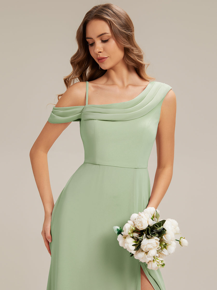 ELIANA™ | Vestido largo asimétrico de un hombro con corte en A y detalles plisados
