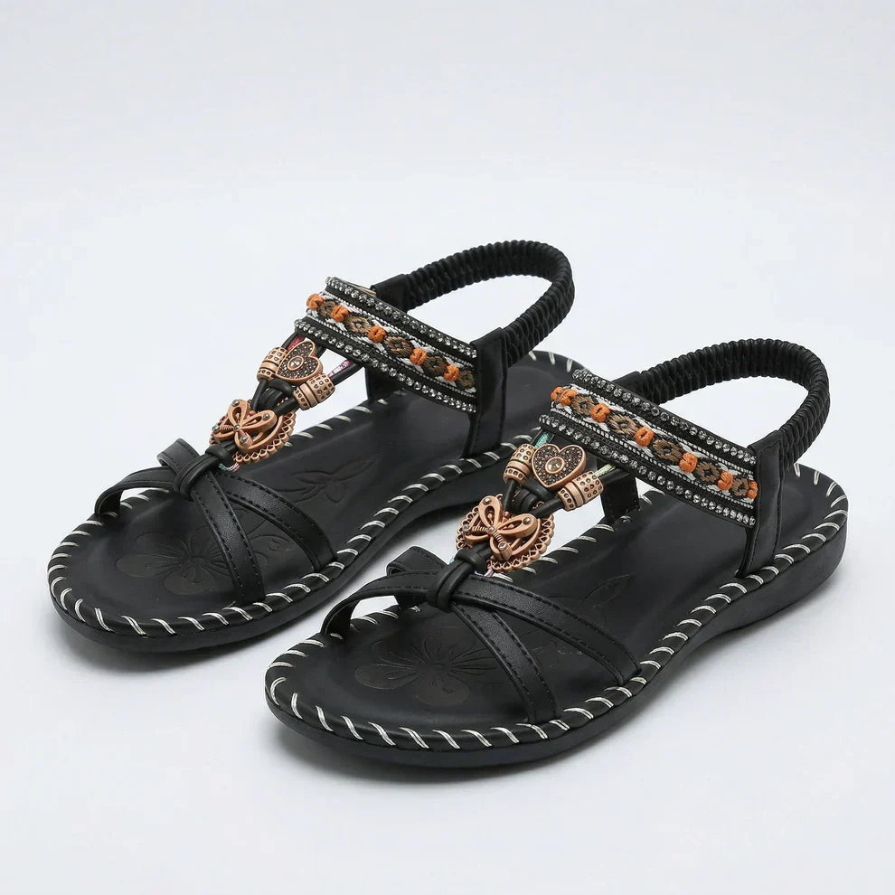 Sandali in stile ibiziano che combinano comfort ed eleganza